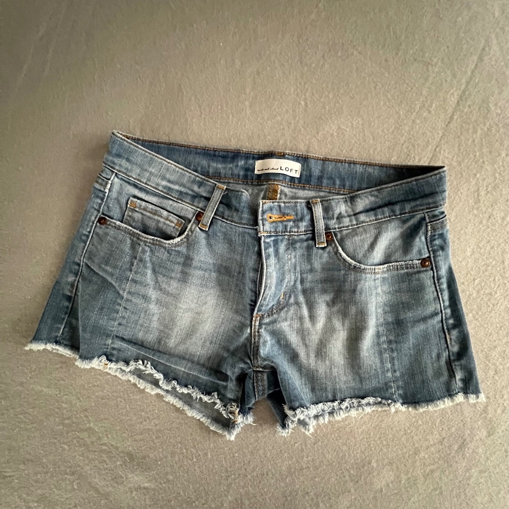 Loft Denim Shorts Runs more like 0-2